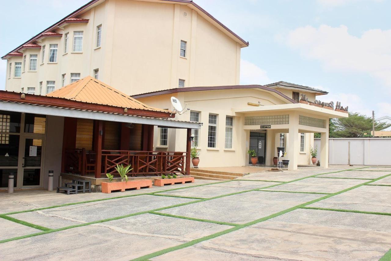 The Congress Hotel Accra Esterno foto