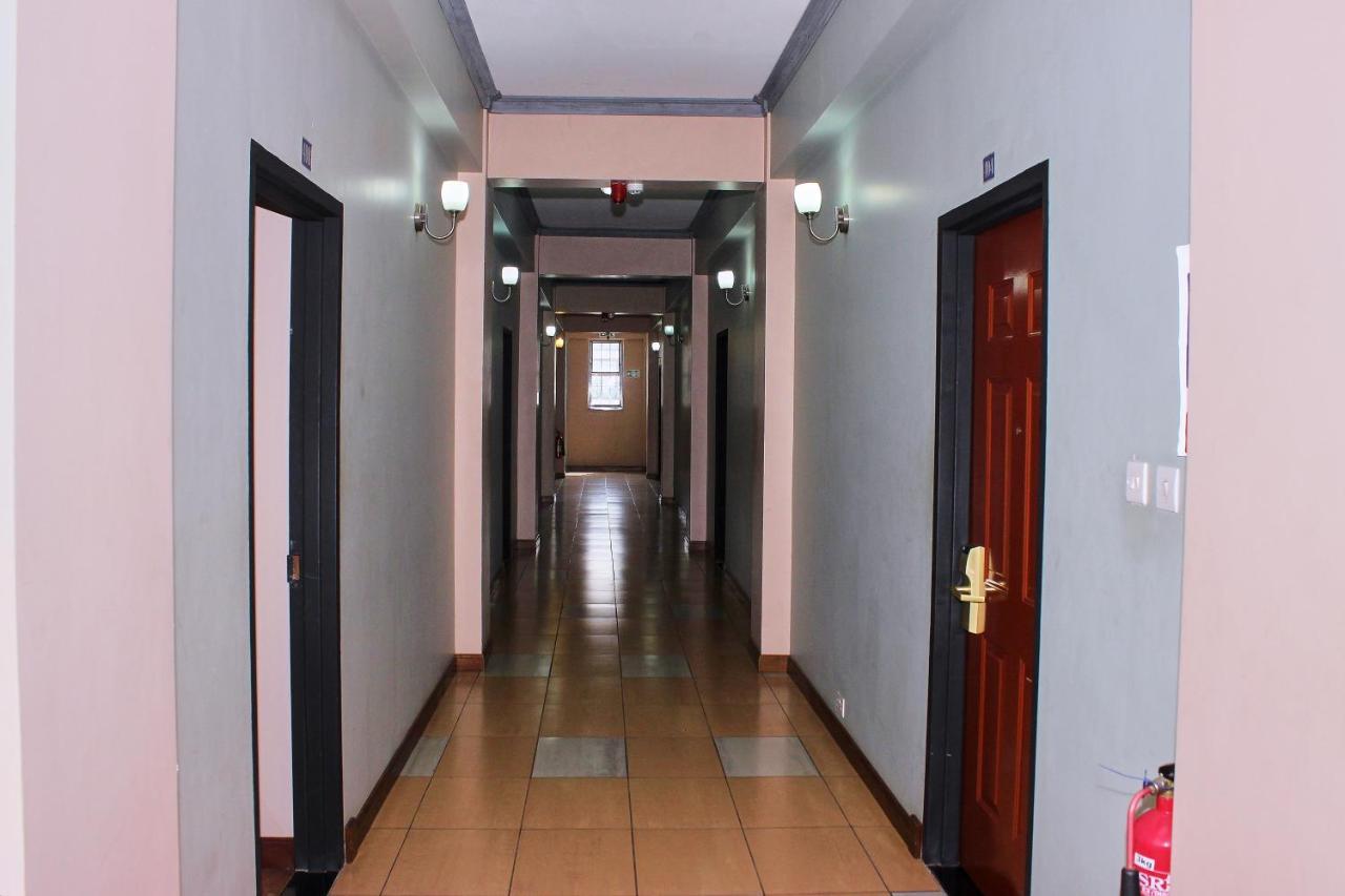 The Congress Hotel Accra Esterno foto