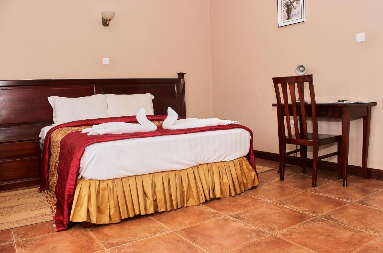 The Congress Hotel Accra Esterno foto