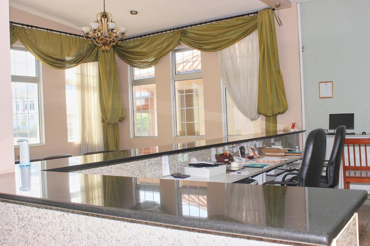The Congress Hotel Accra Esterno foto