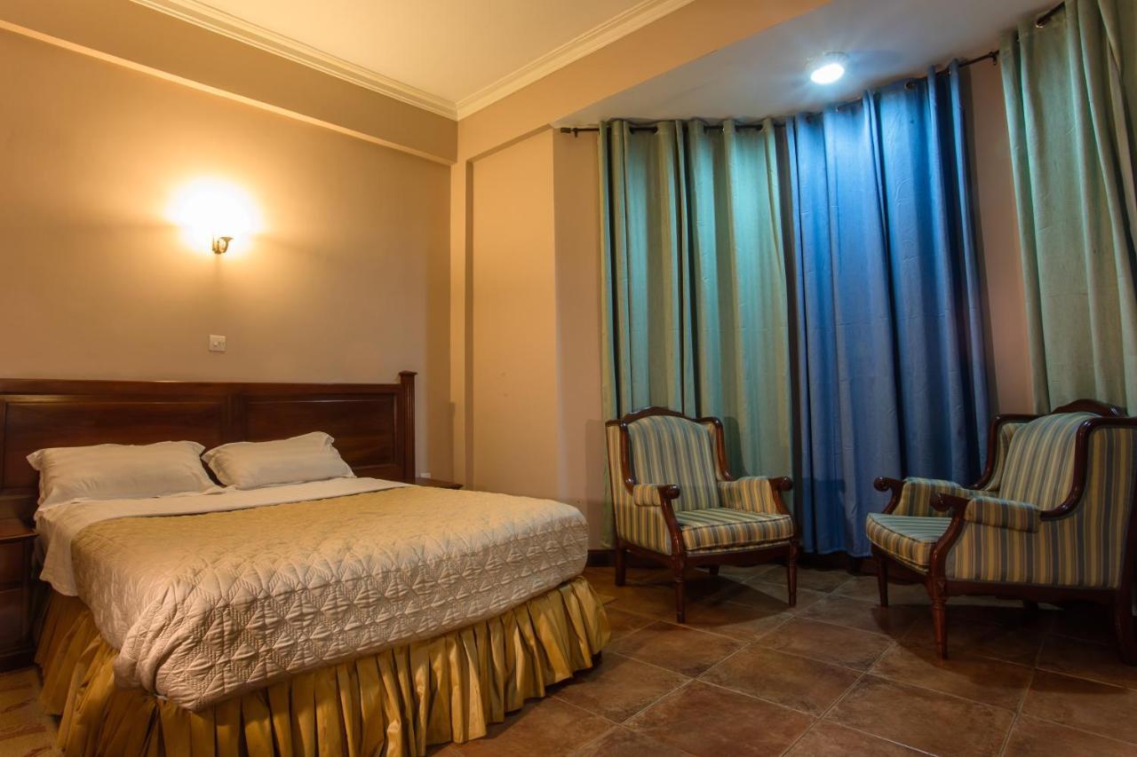 The Congress Hotel Accra Esterno foto