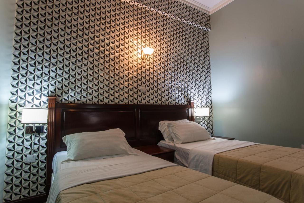 The Congress Hotel Accra Esterno foto